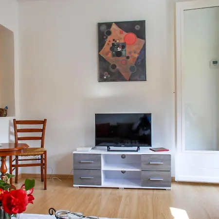 Ghetto By Interhome شقة *